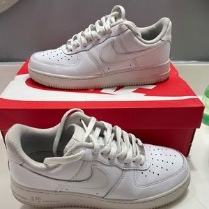 White Nike Air Force